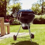 gratare_carbuni_weber_master_touch_premium_GBS_17301004_lifestyle_