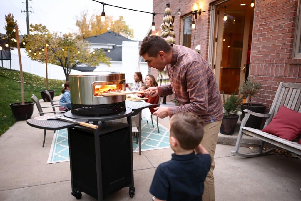 Cărucior cuptor pizza, Solo Stove